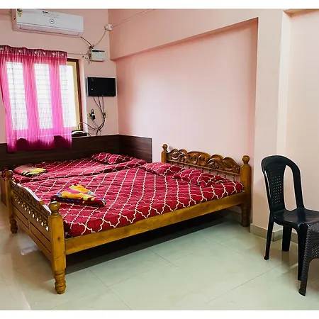Thirunallar S A Residency Tirunallar Exterior photo