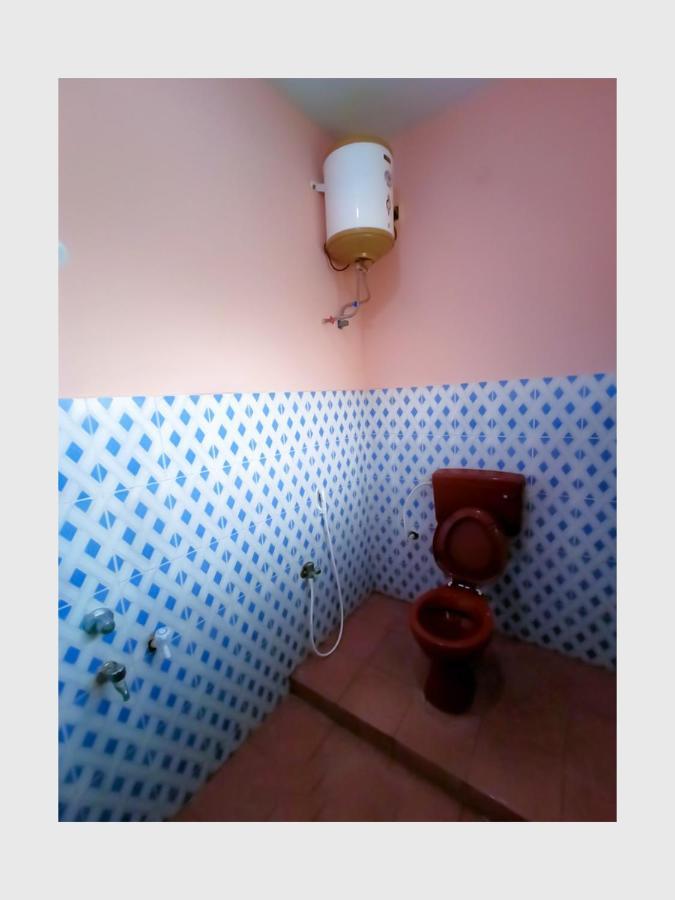 Lodge Thirunallar S A Residency