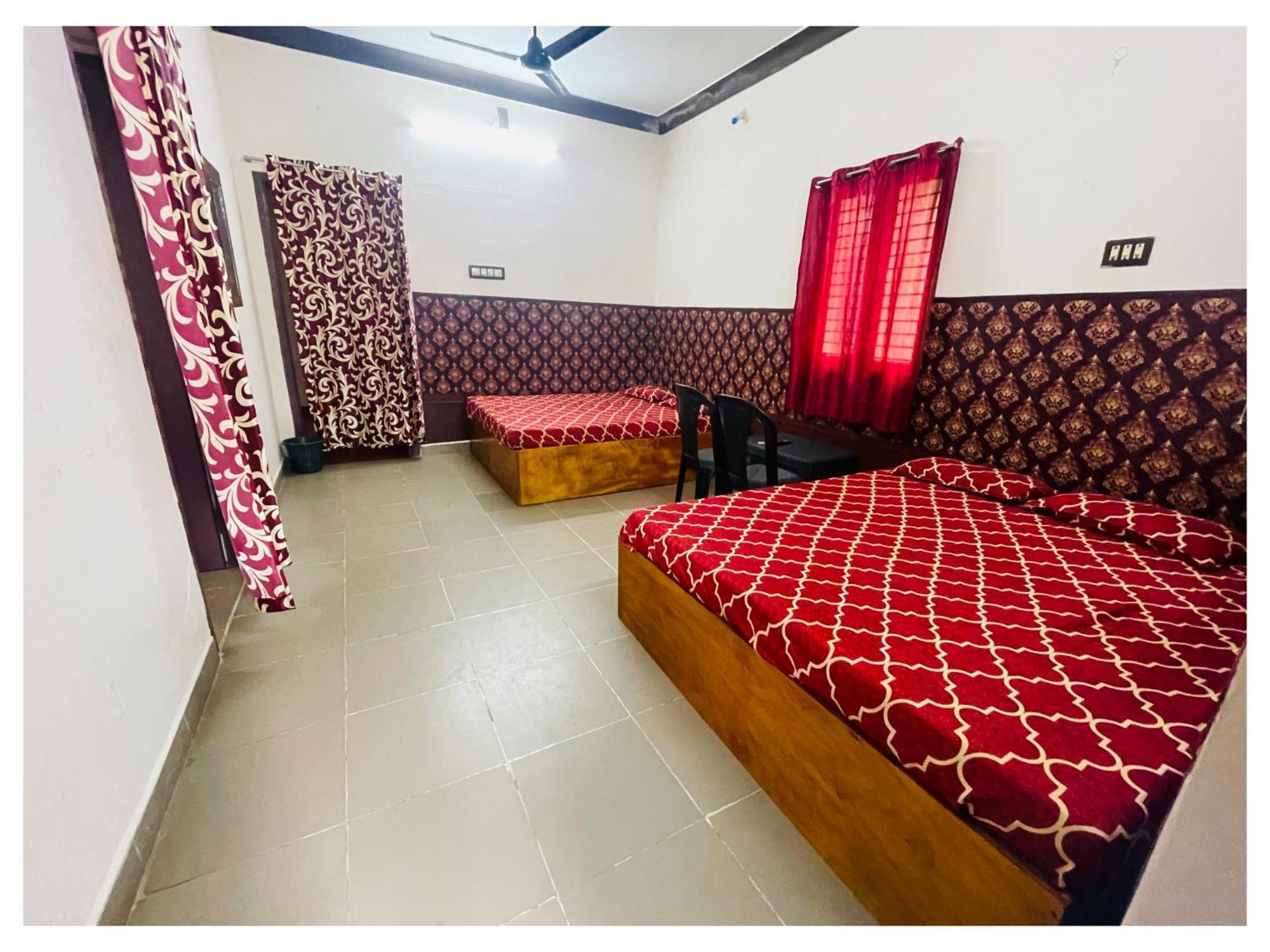 Thirunallar S A Residency Lodge Tirunallar