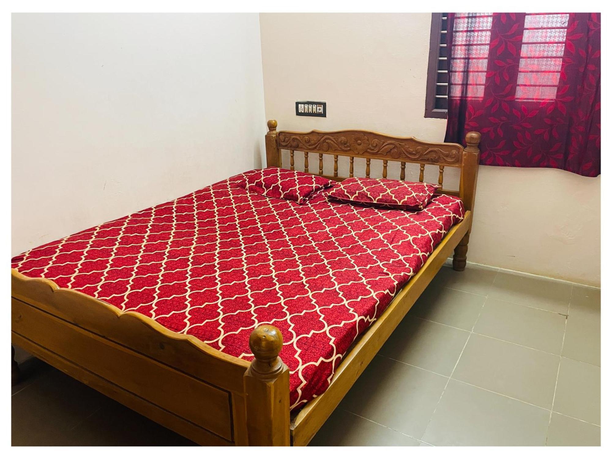 Thirunallar S A Residency