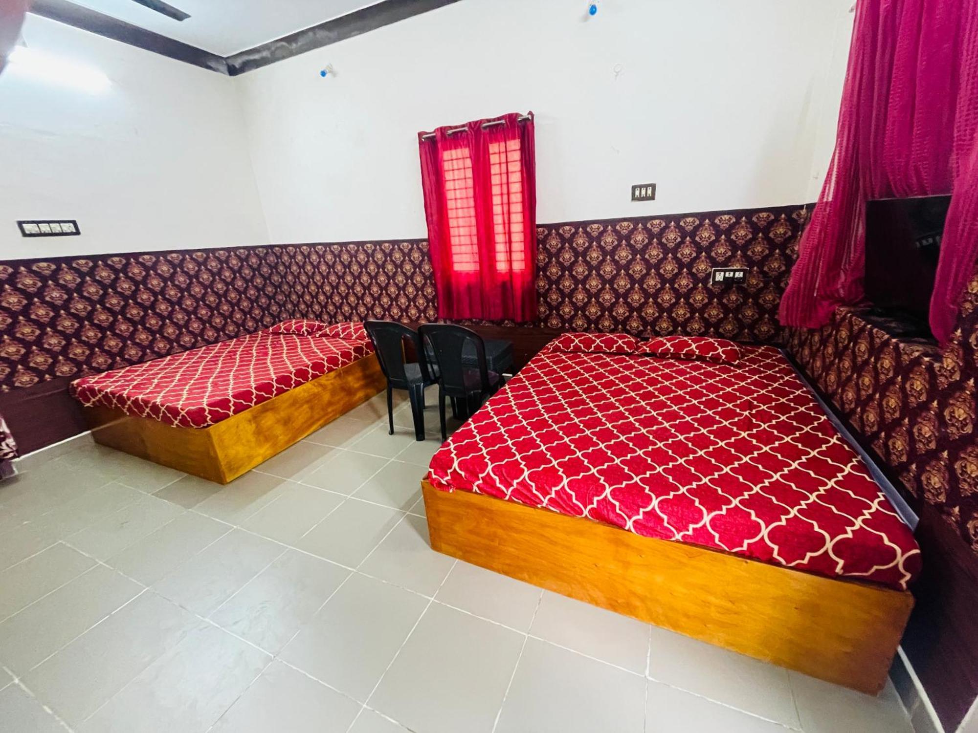 Thirunallar S A Residency Lodge