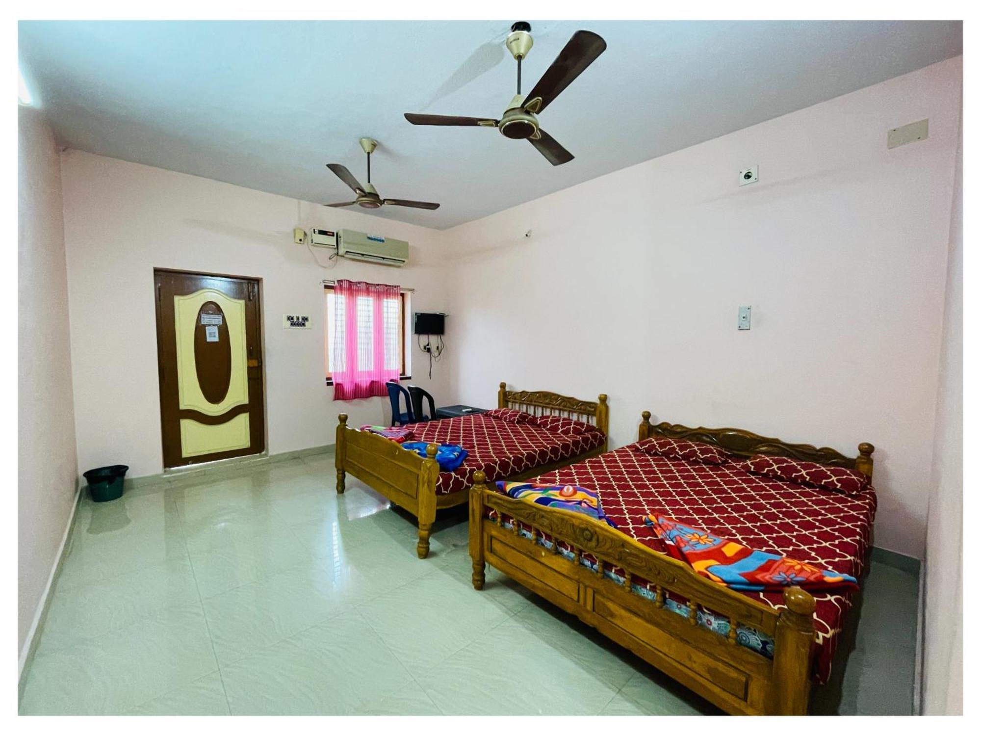 Thirunallar S A Residency