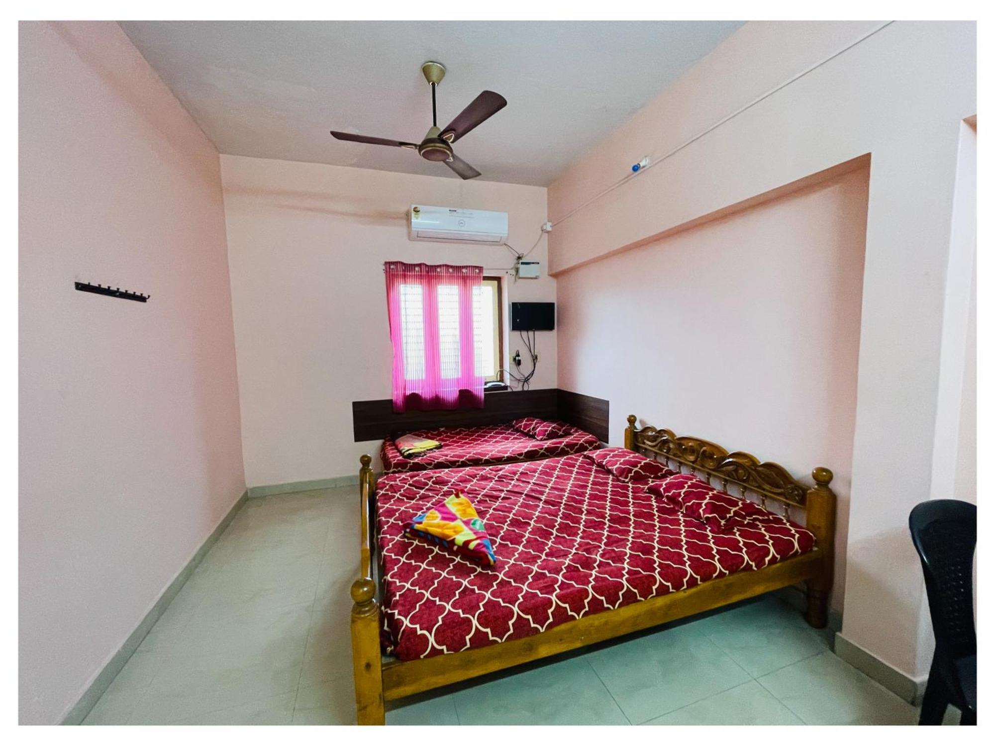 Thirunallar S A Residency